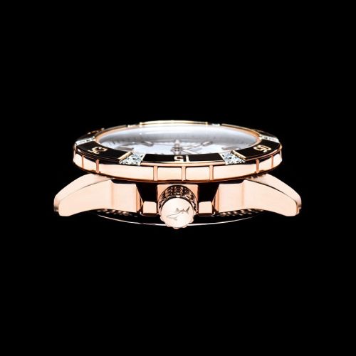Chris Benz Diamond Diver Gold Rock Beach CB-DD200-SIR-MBJ ()